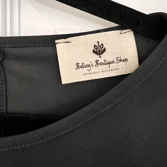 Flutter Sleeve Dress - Navy - Picture 5 of 9